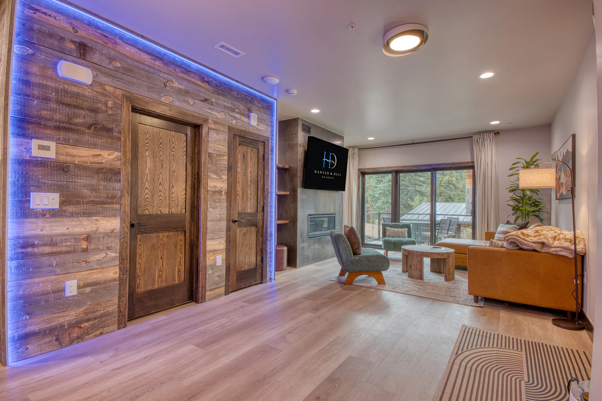 DreamView Hillside living room